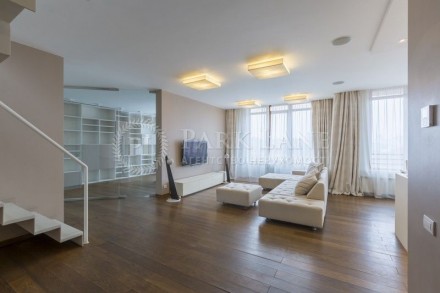 Продам 5-к пентхаус(275м2)с террасой и ремонтом на Жилянской,59. Киев. фото 1 Продам 5-к пентхаус(275м2)с террасой и ремонтом на Жилянской,59. Киев. фото 1