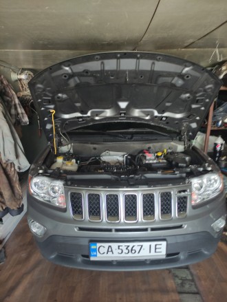 Свежепригнан уже в Україні
Jeep Compass Sport 2.4 машина 2014 мод року(174 лс) . . фото 8