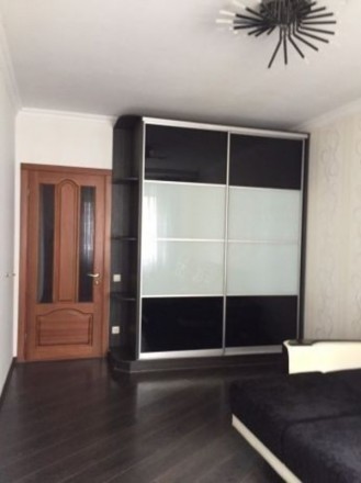 Квартира с евроремонтом, продается со всей мебелью, кроме ТВ, холодильника и див. Киевский. фото 10