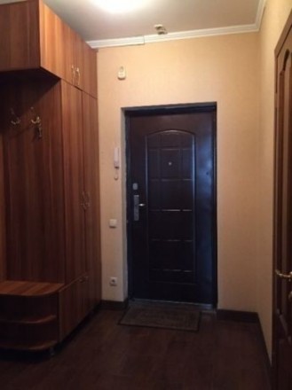 Квартира с евроремонтом, продается со всей мебелью, кроме ТВ, холодильника и див. Киевский. фото 6