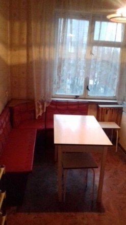  Квартира в хорошем жилом состоянии,чешский проект, все комнаты раздельные, на п. Киевский. фото 3
