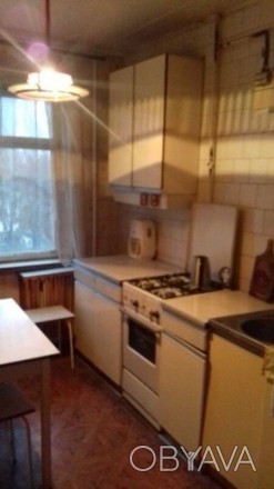  Квартира в хорошем жилом состоянии,чешский проект, все комнаты раздельные, на п. Киевский. фото 1