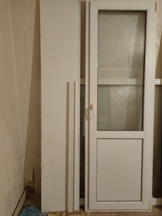 Продам металлопластиковый балконный блок (дверь и окно). Производитель Aluplast,. . фото 3