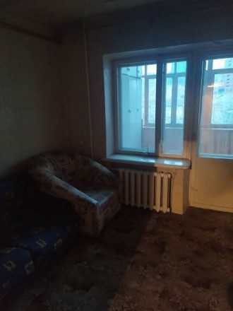 Продам 4- комнатную квартиру в центре, ул. Михаила Грушевского 1. Кирпичный дом . . фото 4