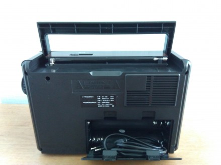 GOLON RX-9966  – волновой переносной радиоприёмник со встроенным аккумулят. . фото 5