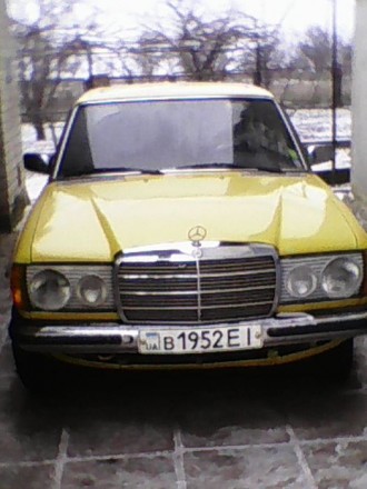 Стекло лобовое мерседес w123