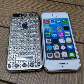 Силиконовый чехол Luxury Diamond Silver Серебро для iPhone 5/5s/5se. Київ. фото 1 Силиконовый чехол Luxury Diamond Silver Серебро для iPhone 5/5s/5se. Київ. фото 1