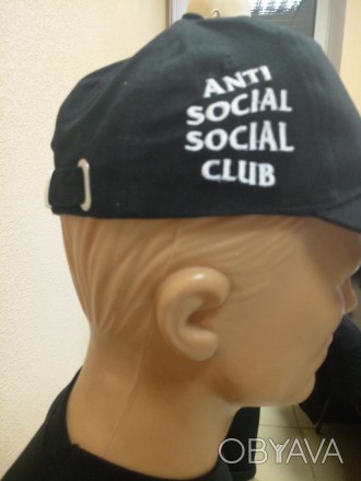 
 Черная кепка Anti Social Social Club
Не жаркая, идеально подойдет для летней ж. . фото 1