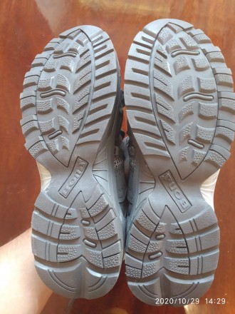 Нові кросовки на 43 - 44 розмір ,на теплу пору року, довжина устілки на фото 28,. . фото 7