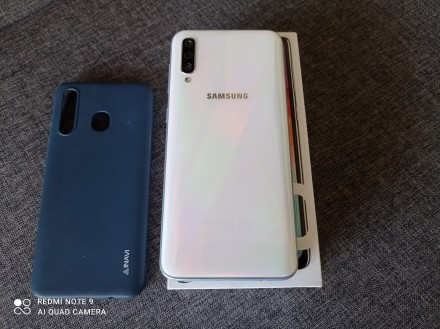 Samsung Galaxy A50 состояние нового, без проблем, практически в пользовании не б. . фото 3