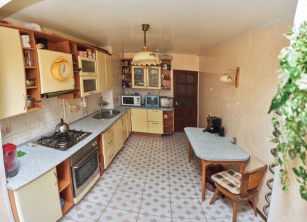  Квартира в хорошем жилом состоянии, 4 спальни, 1 гостиная, большая кухня 13m #1. Киевский. фото 3