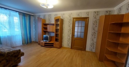 Квартира находится рн Абхазской, с ремонтом, всей необходимой мебелью и техникой. Гагарина. фото 2