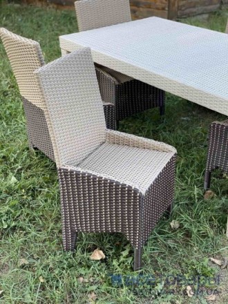 Комплект 6 стульев + стол !

Комплект садовой мебели из искусственного ротанга.
. . фото 8