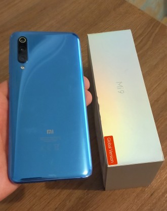 Смартфон Xiaomi Mi 9 6/128 Ocean Blue в идеальном состояние с первого дня покупк. . фото 3