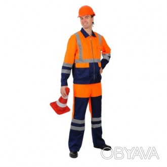 Рабочий костюм для дорожных работ.