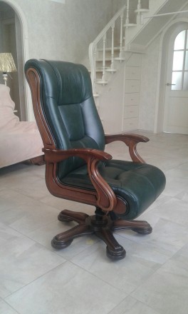 Продам кожаное кресло для руководителя.
Ручная работа. Безупречное изготовление. . фото 3