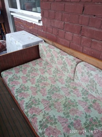Продам диван малютка б/у в хорошем состоянии. Не продавлен . В разложенном состо. . фото 3