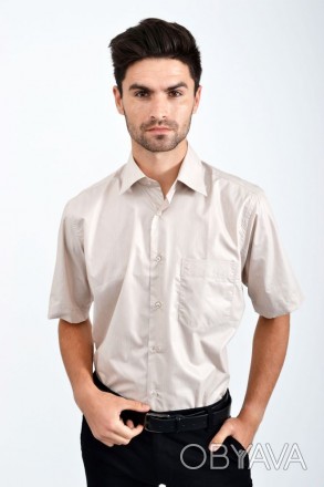 Бежевая рубашка с коротким рукавом хорошо подойдет для тех, кто любит деловой оф. . фото 1