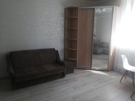 Современная однокомнатная квартира в новом доме.Новая мебель,вся бытовая техника. Киевский. фото 3