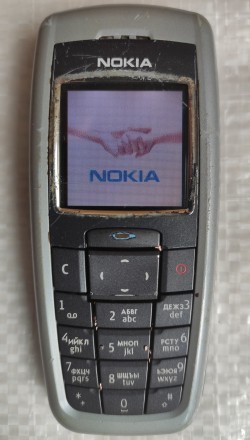 Nokia 2600 б/ушный кнопочный телефон серого цвета, передняя панель черного цвета. . фото 6