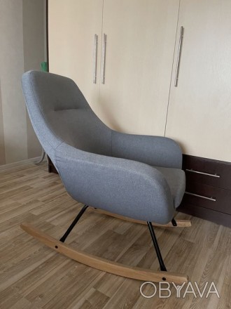 Кресло качалка серого цвета
Jusk
Выставочный образец
Состояние идеальное. . фото 1