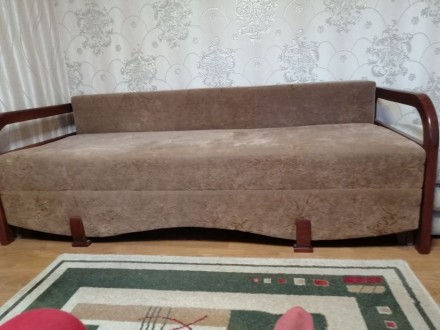 Продам диван в отличном состоянии на пружинном блоке, есть отсек для белья. Возм. . фото 2