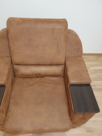 Кресло-кровать Меркурий - состояние отличное !

Оригинальный внешний вид кресла . . фото 4