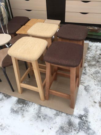 Барные стулья
С мягким сидением - 800 грн
С сидением из кухонной столешницы - . . фото 4