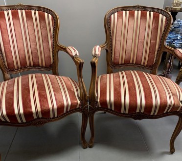 Комплект старинных стульев Версаль. В наличии пара 2шт.
Привезены из Бельгии. А. . фото 8