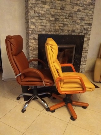 Продаю красиве крісло офісне.
Зручне. Натуральна шкіра, гарний стан.
Механізми. . фото 8