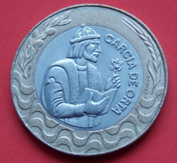 Монета Португалии 200 эскудо.
Би-металл: центр - медно-никелевый сплав, кольцо . . фото 3