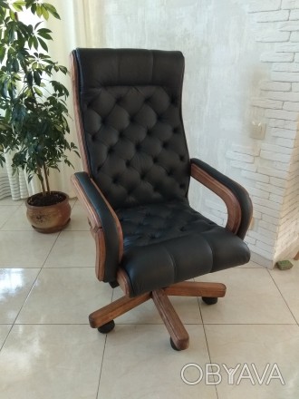 Продаю нове шкіряне офісне крісло для керівника.
Під замовлення можливий будь я. . фото 1