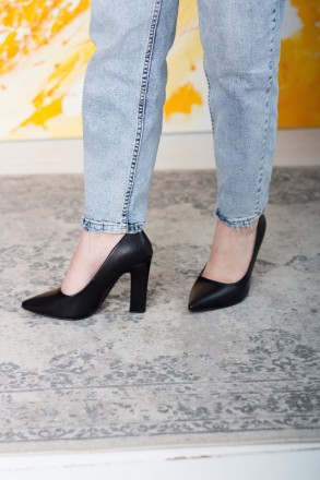 Женские туфли черные Jackie 2593 Туфли женские выполнены из искусственной кожи. . . фото 3
