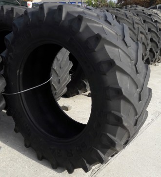 Продам б/у шину 540\65R26 Michelin для тракторов и сельскохозяйственных машин в . . фото 6