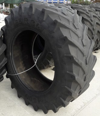 Продам б/у шину 540\65R26 Michelin для тракторов и сельскохозяйственных машин в . . фото 7