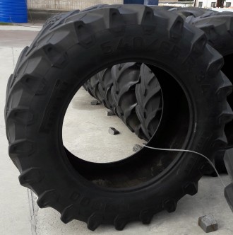 Продам б/у шину 540\65R26 Michelin для тракторов и сельскохозяйственных машин в . . фото 10