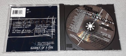 Продам Фирменный СД Сингл Depeche Mode - Barrel Of A Gun
Label:Mute – INT. . фото 3