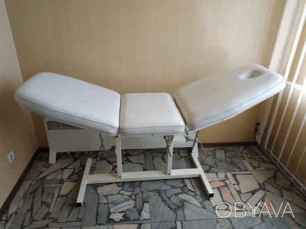 Продам профессиональный массажный стол в отличном состоянии!. . фото 1