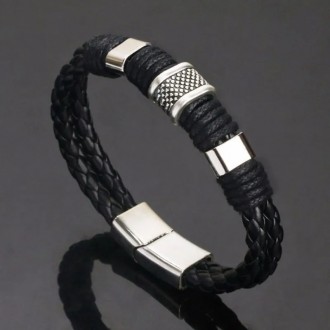 Отличный кожаный  плетёный браслет черного цвета, на магните ,удобная застёжка.П. . фото 4