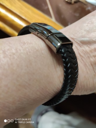 Отличный кожаный  плетёный браслет черного цвета, на магните ,удобная застёжка.П. . фото 8
