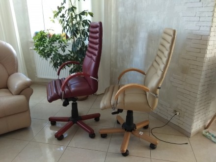 Продаю крісло для керівника (директора).
Чудово виглядають, надзвичайно комфорт. . фото 4
