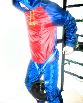 http://athlete.in.ua/


1-шлем-лямка для качания шеи 2-пояс для отягощения.. . . фото 4