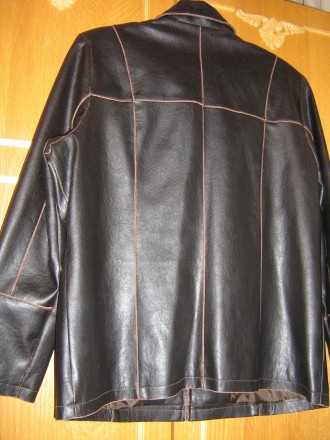 Стильная куртка, со спец. эффектом потертости швов.. . фото 3