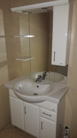 Мойдодыр - комплект мебели для ванной . МДФ . Цвет - белый .
Размеры зеркала : . . фото 5