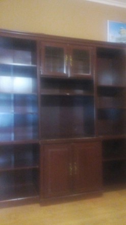 Продам горку/стенку для зала или гостиной. Макеевка. фото 1 Продам горку/стенку для зала или гостиной. Макеевка. фото 1
