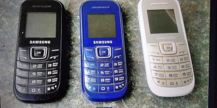 Телефоны samsung ,все рабочие в отличном состоянии, с родными заводскими зарядны. . фото 2