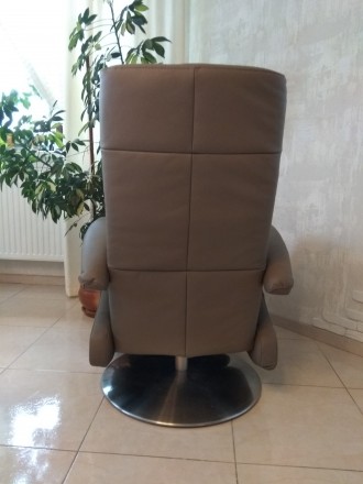 Нове шкіряне крісло рел.акс (реклайнер)
Надзвичайно комфортне.
Натуральна шкір. . фото 5
