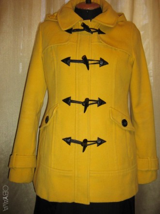 Продам желтое полу-пальто NEXT из кашемира, в хорошем состоянии. . фото 2