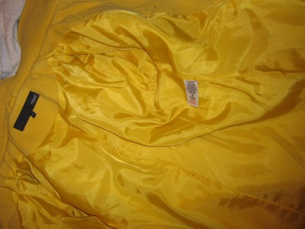 Продам желтое полу-пальто NEXT из кашемира, в хорошем состоянии. . фото 8