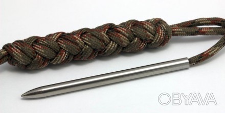 Игла используется для плетения некоторых видов темляков и браслетов из паракорда. . фото 1